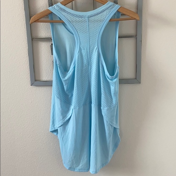 NWOT Bundle of 2 Champion Workout tank tops SZ Med - Picture 4 of 8